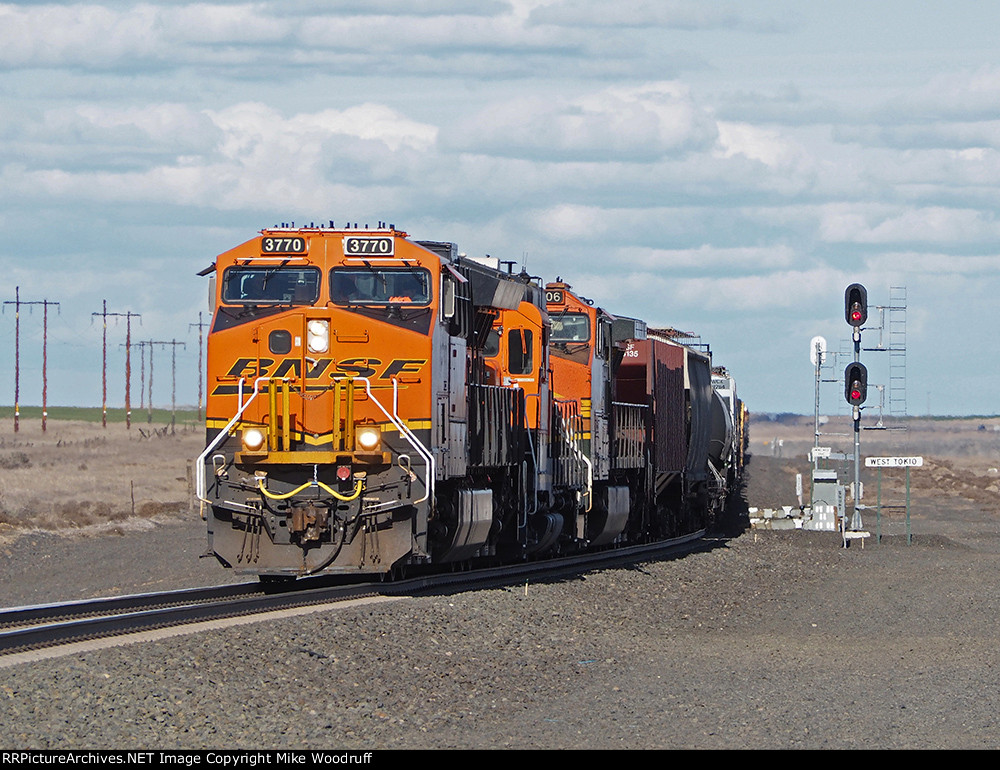 BNSF 3770